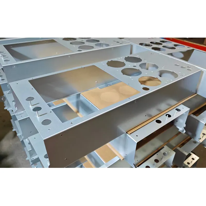 Штампованные корпусные детали из листового металла.3