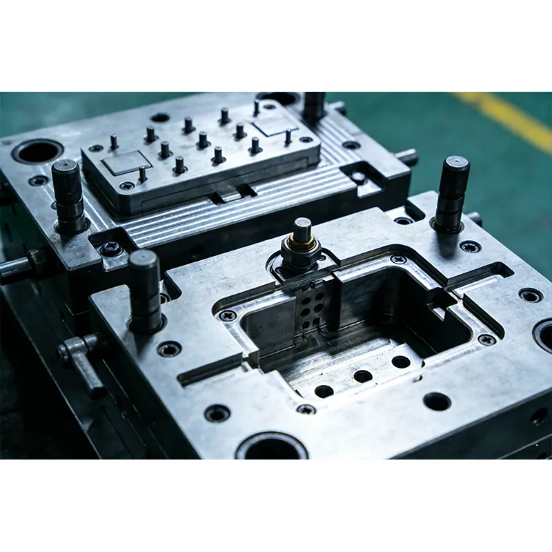 Штамповочная пресс-форма для производства корпусных деталей бытовой техники.1